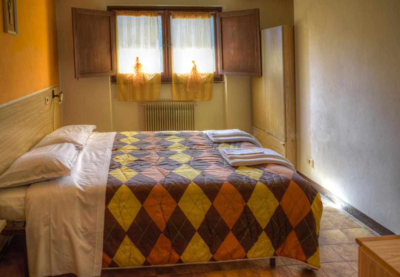 Piampaludo Albergo Rifugio Montecucco מראה חיצוני תמונה